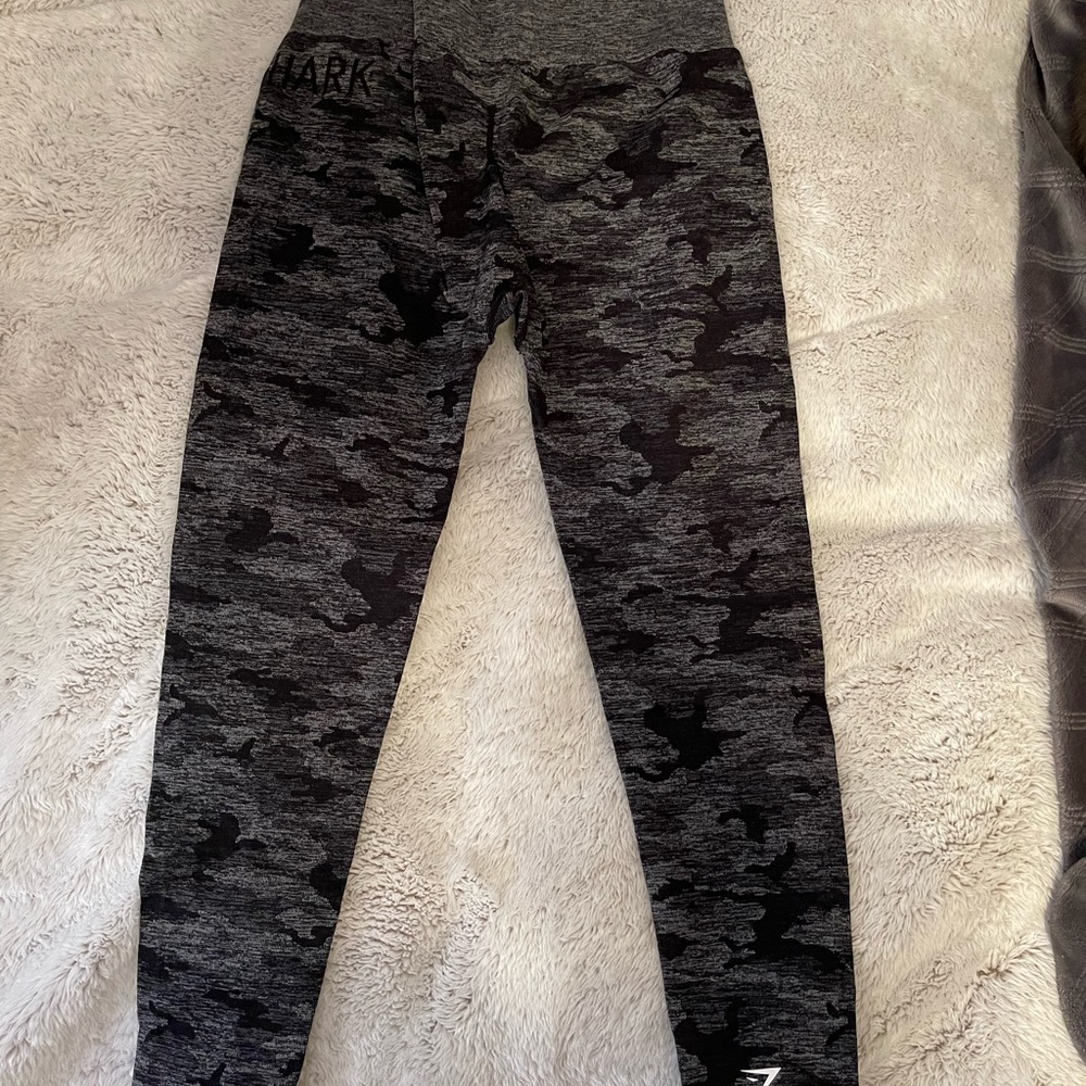 COPY - Camo gymshark